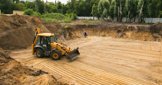 Разработка котлована Туймазы стоимость за от 582 руб. м3 - заказать работы по копке и рытью котлованов | траншей